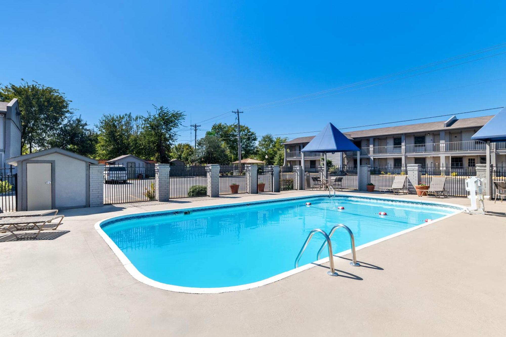 דוראנט Best Western Markita Inn מראה חיצוני תמונה
